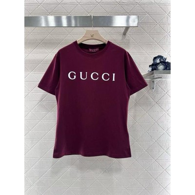 Gucci Men’s Classic Logo T-Shirt